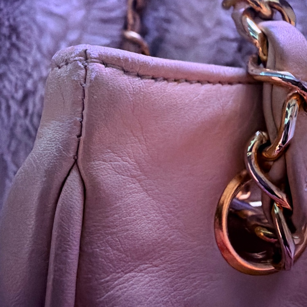 Chanel Cream Quilted Shoulder Bag - Picture 8 of 11